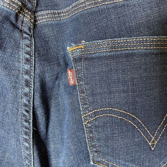 Levi's Jeans Women's 18W Blue 580  Boot Cut Defined Waist Dark Wash - Picture 7 of 11